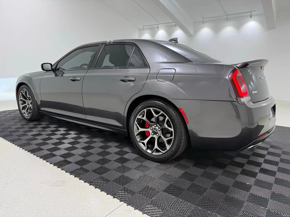 2018 Chrysler 300 (2005-2023) - Image 6 of 21