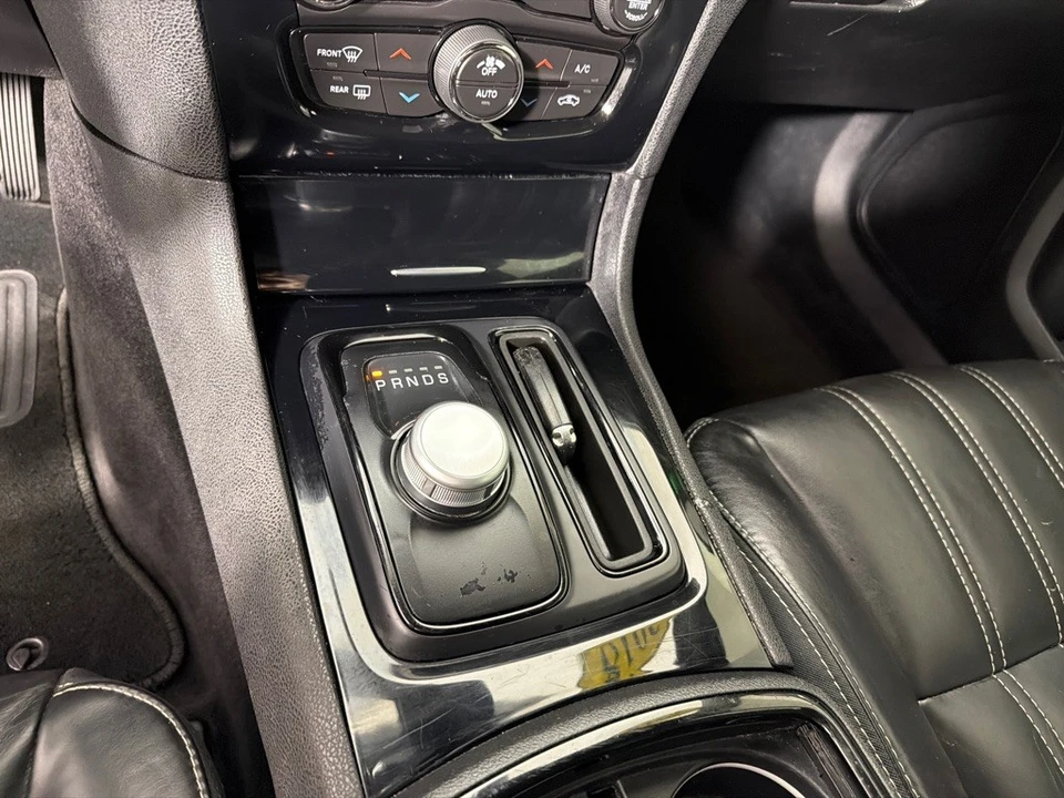 2018 Chrysler 300 (2005-2023) - Image 16 of 21