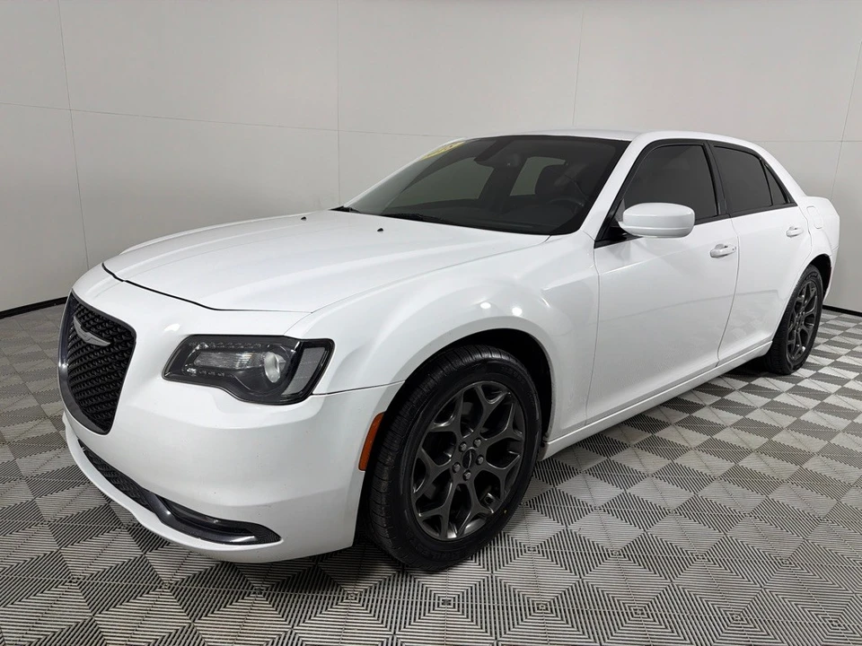 2018 Chrysler 300 (2005-2023) - Image 7 of 21