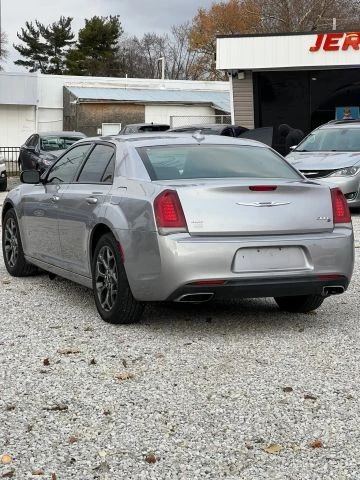 2018 Chrysler 300 (2005-2023) - Image 4 of 18