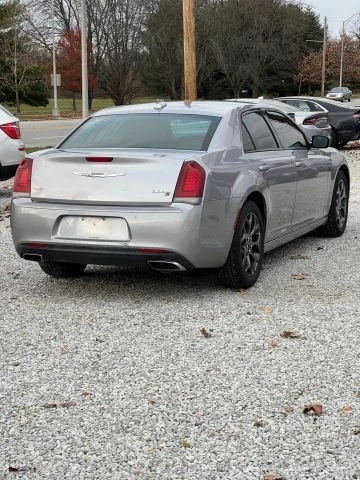 2018 Chrysler 300 (2005-2023) - Image 6 of 18