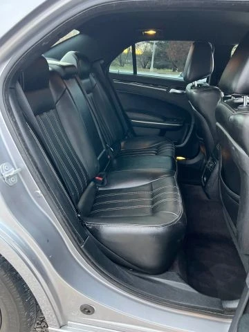 2018 Chrysler 300 (2005-2023) - Image 15 of 18