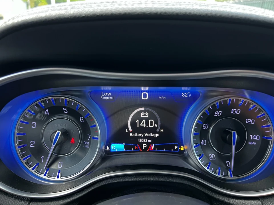 2018 Chrysler 300 (2005-2023) - Image 21 of 27