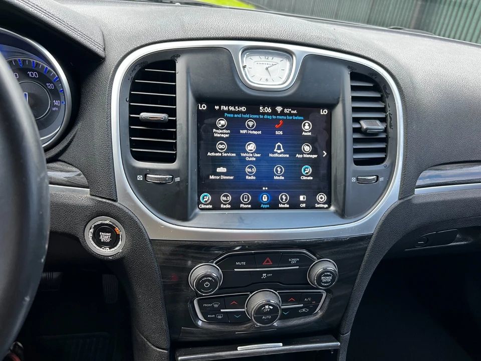 2018 Chrysler 300 (2005-2023) - Image 27 of 27