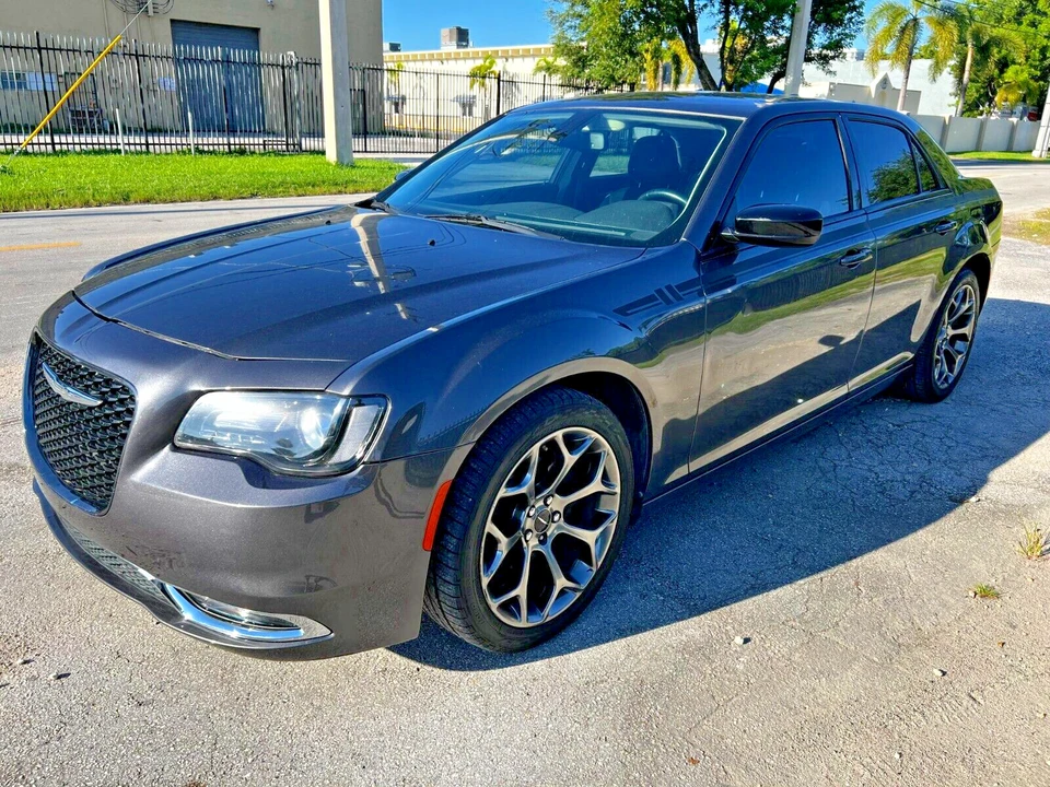 2018 Chrysler 300 (2005-2023) - Image 5 of 27
