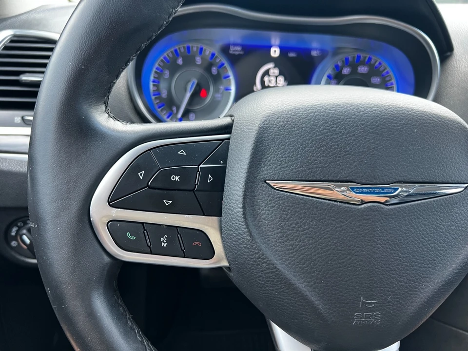 2018 Chrysler 300 (2005-2023) - Image 23 of 27