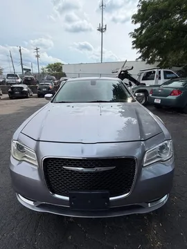 2018 Chrysler 300 Series Limited