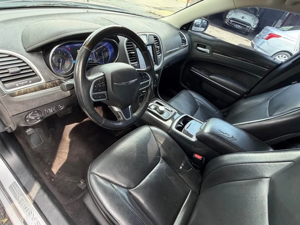 2018 Chrysler 300 (2005-2023) - Image 7 of 7