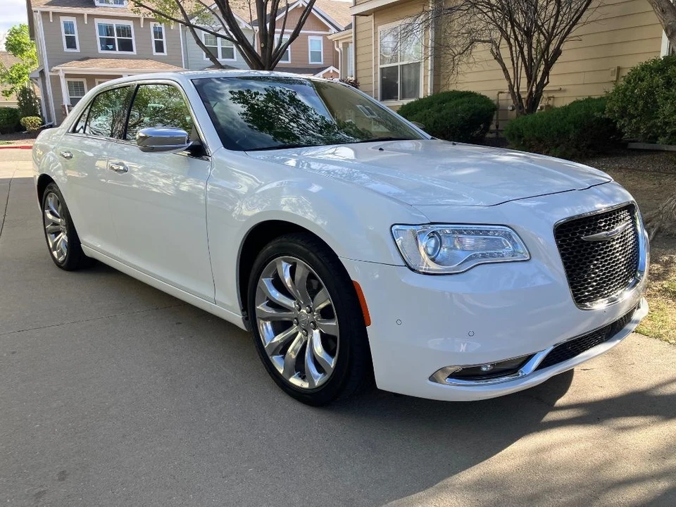 2018 Chrysler 300 (2005-2023) - Image 6 of 31