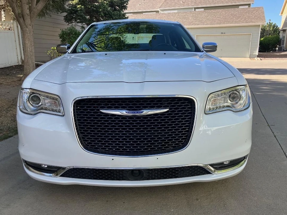 2018 Chrysler 300 (2005-2023) - Image 25 of 31