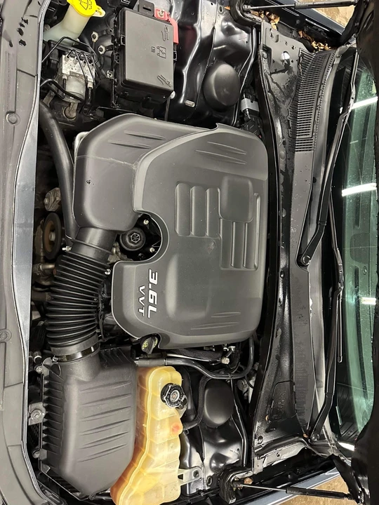 2018 Chrysler 300 (2005-2023) - Image 15 of 21