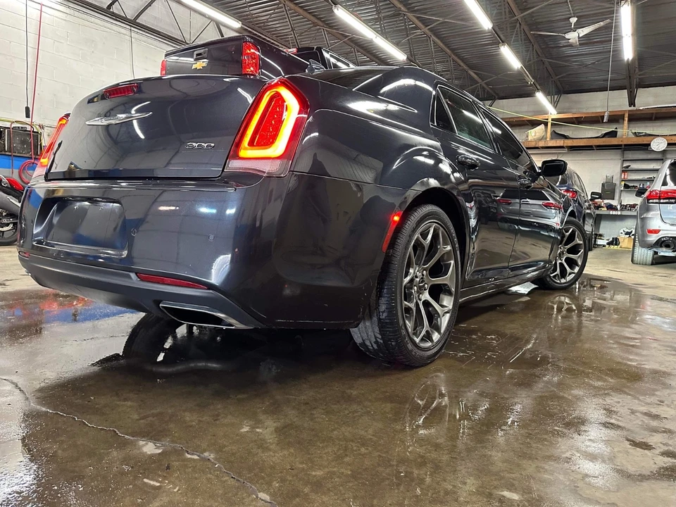 2018 Chrysler 300 (2005-2023) - Image 21 of 21
