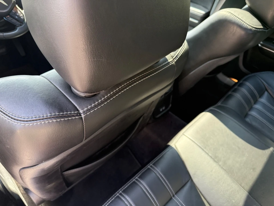 2018 Chrysler 300 (2005-2023) - Image 5 of 24