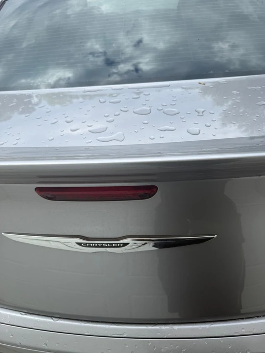 2018 Chrysler 300 (2005-2023) - Image 15 of 24