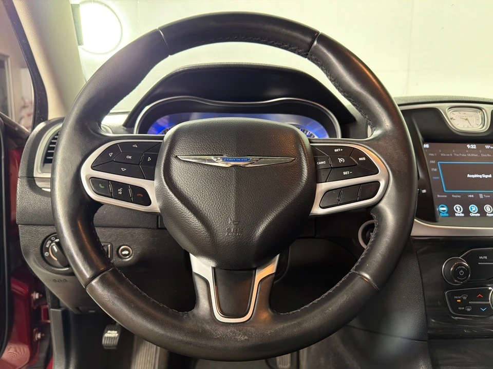 2018 Chrysler 300 (2005-2023) - Image 14 of 21