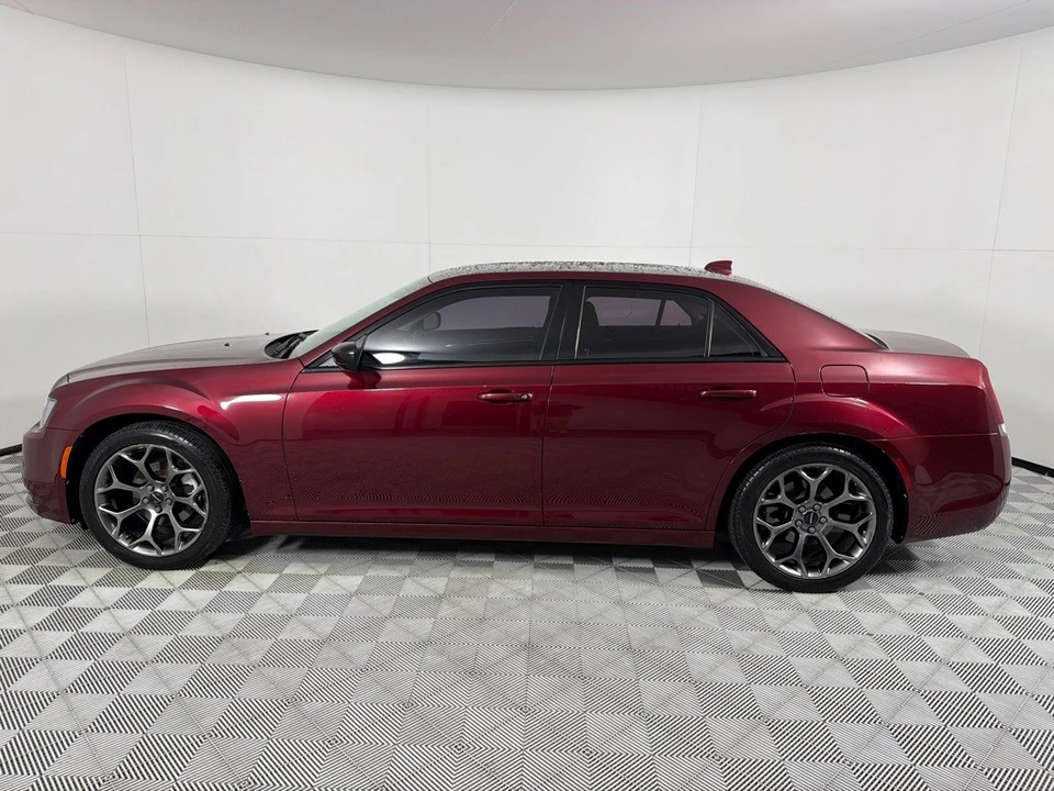 2018 Chrysler 300 (2005-2023) - Image 8 of 21