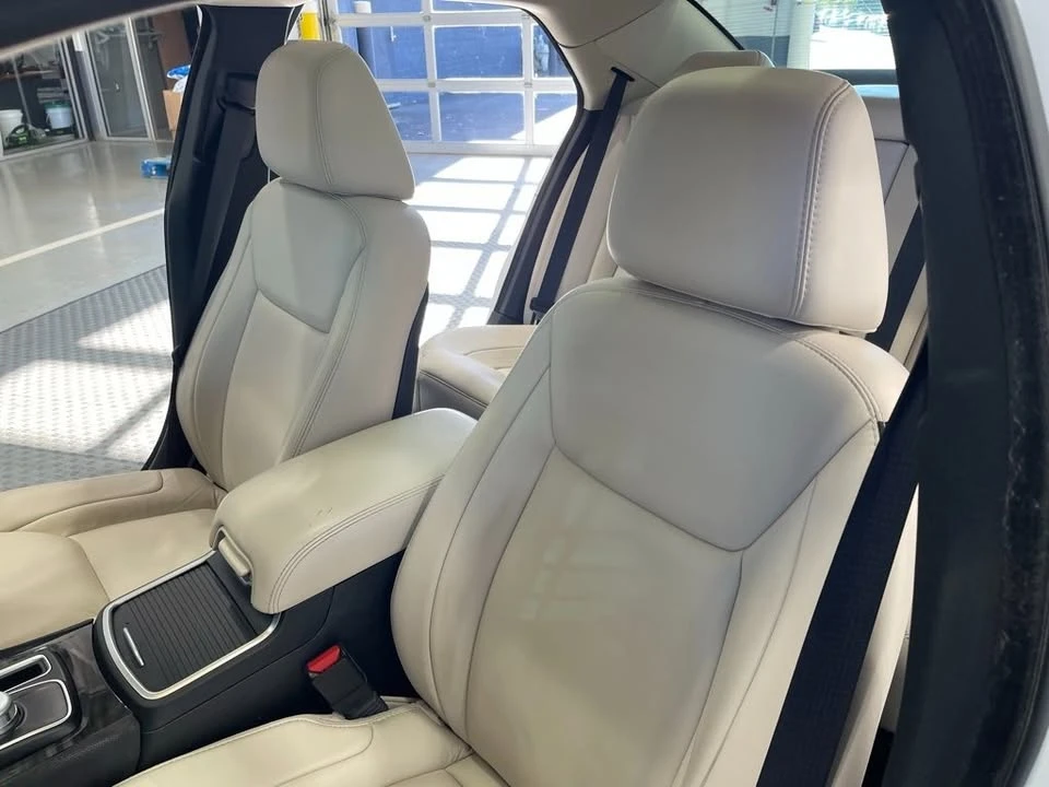 2018 Chrysler 300 (2005-2023) - Image 7 of 12