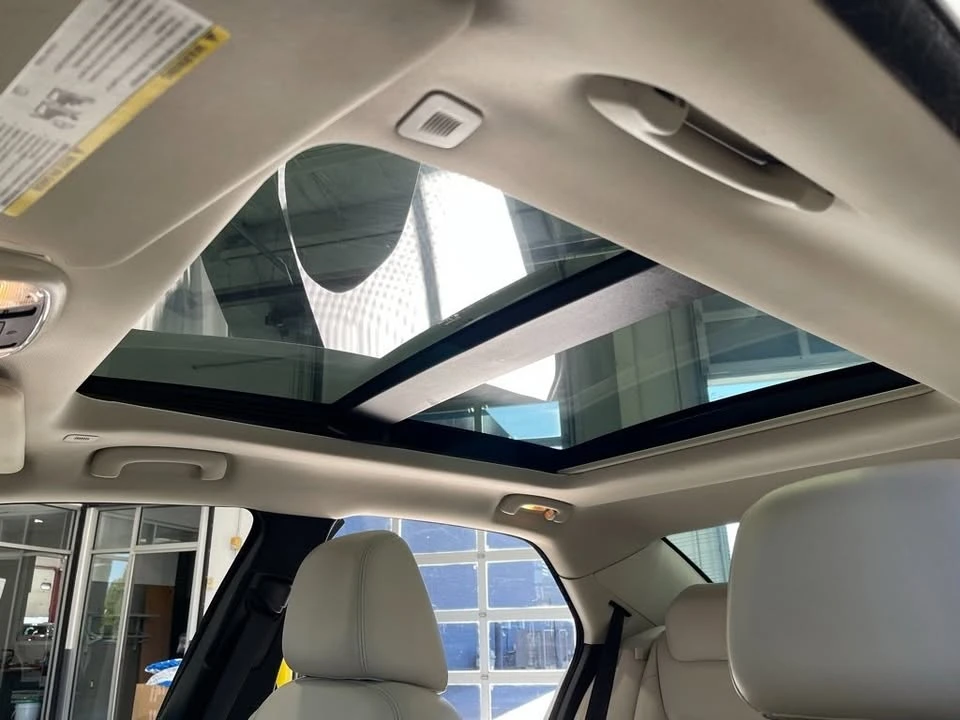 2018 Chrysler 300 (2005-2023) - Image 11 of 12