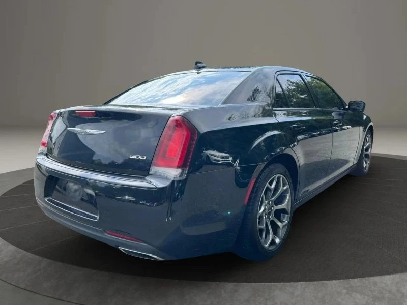 2018 Chrysler 300 (2005-2023) - Image 5 of 12