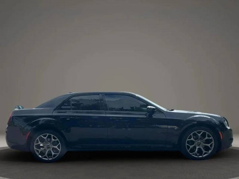 2018 Chrysler 300 (2005-2023) - Image 4 of 12