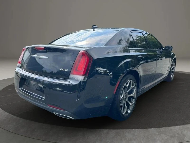 2018 Chrysler 300 (2005-2023) - Image 5 of 12