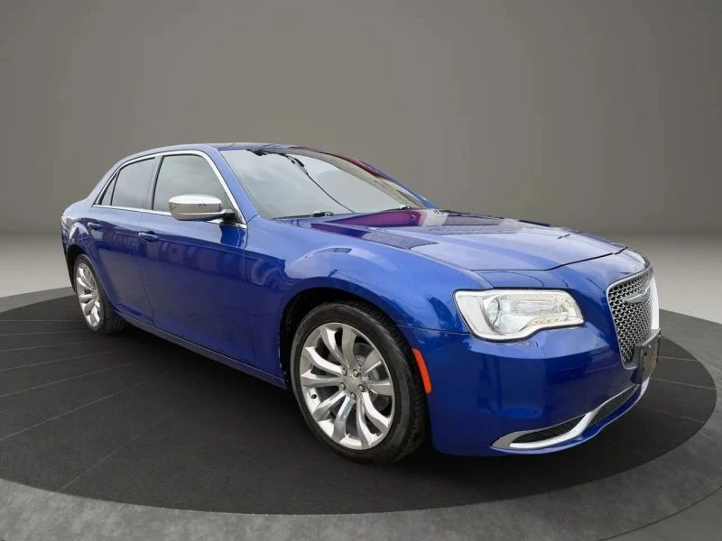 2018 Chrysler 300 (2005-2023) - Image 3 of 12