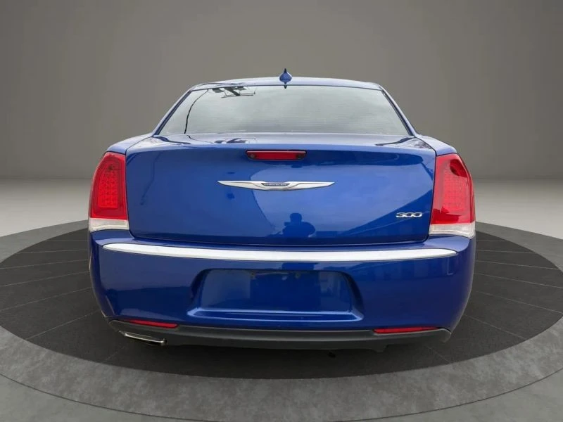 2018 Chrysler 300 (2005-2023) - Image 6 of 12