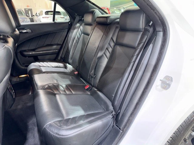 2018 Chrysler 300 (2005-2023) - Image 6 of 19