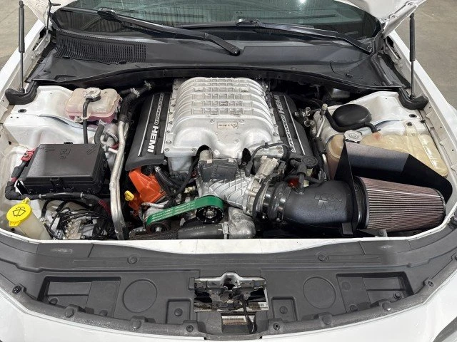 2018 Chrysler 300 (2005-2023) - Image 2 of 19