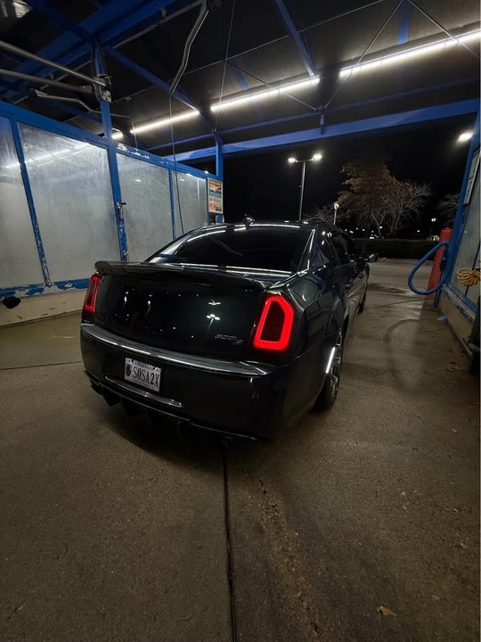 2018 Chrysler 300 (2005-2023) - Image 4 of 8