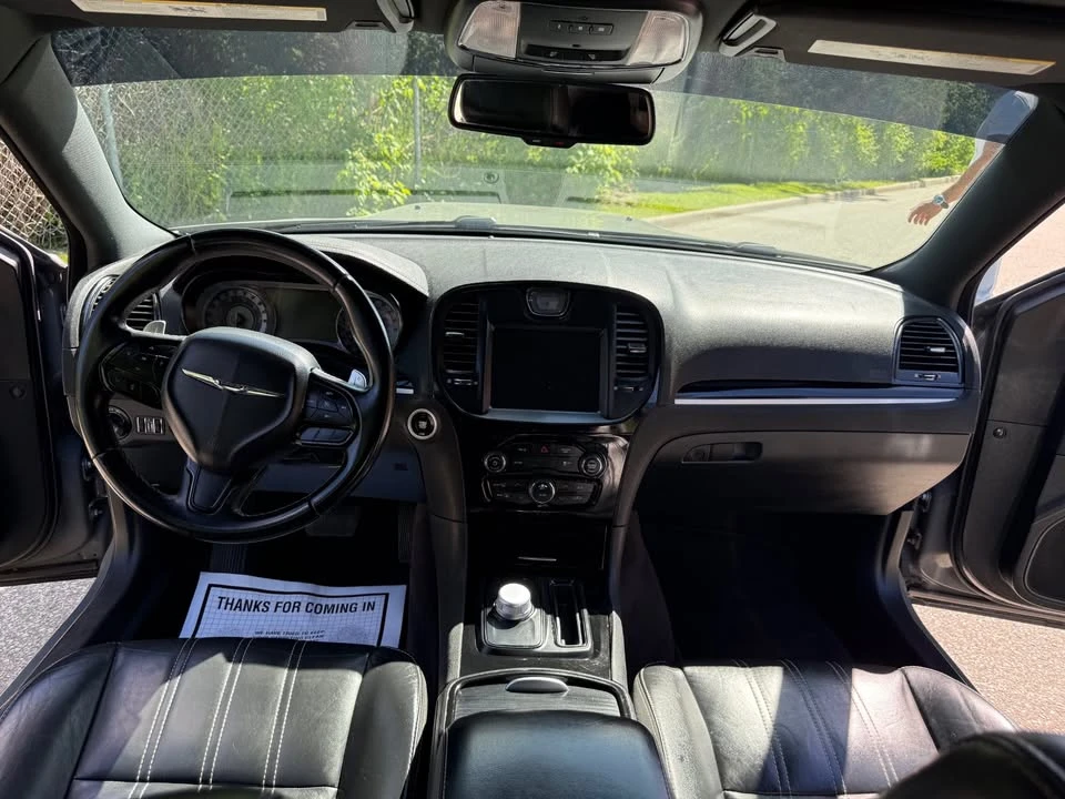 2018 Chrysler 300 (2005-2023) - Image 14 of 20