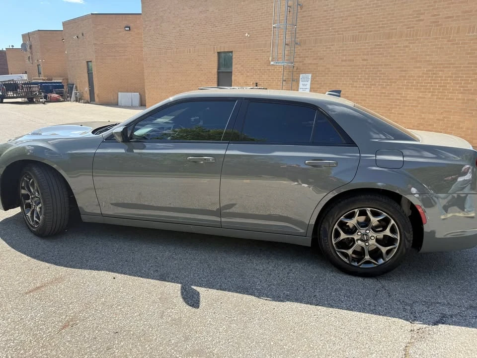 2018 Chrysler 300 (2005-2023) - Image 11 of 20