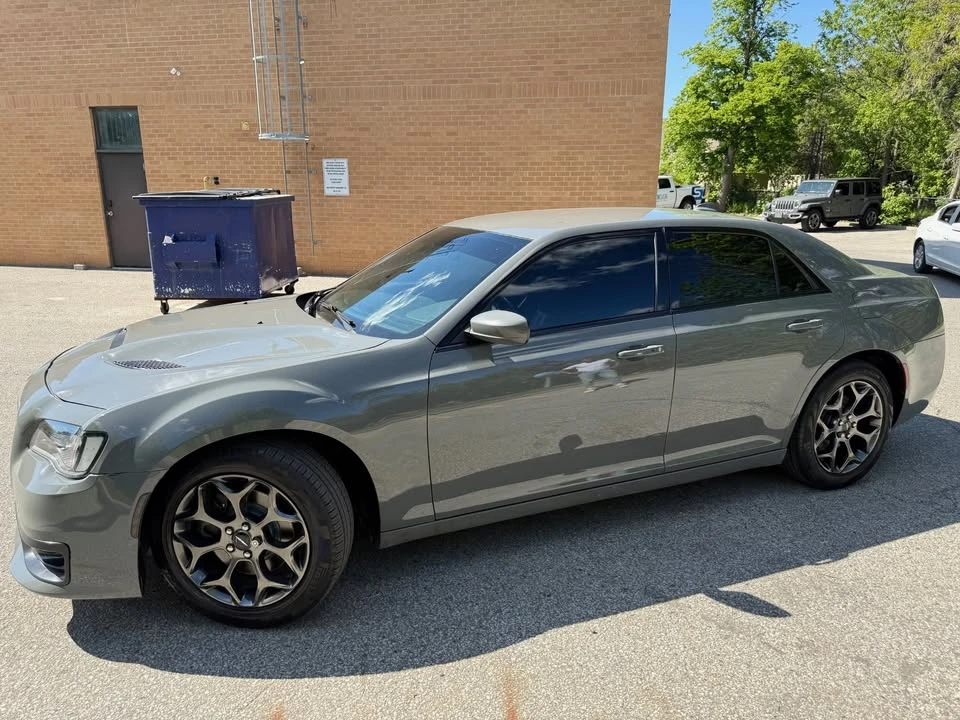 2018 Chrysler 300 (2005-2023) - Image 3 of 20