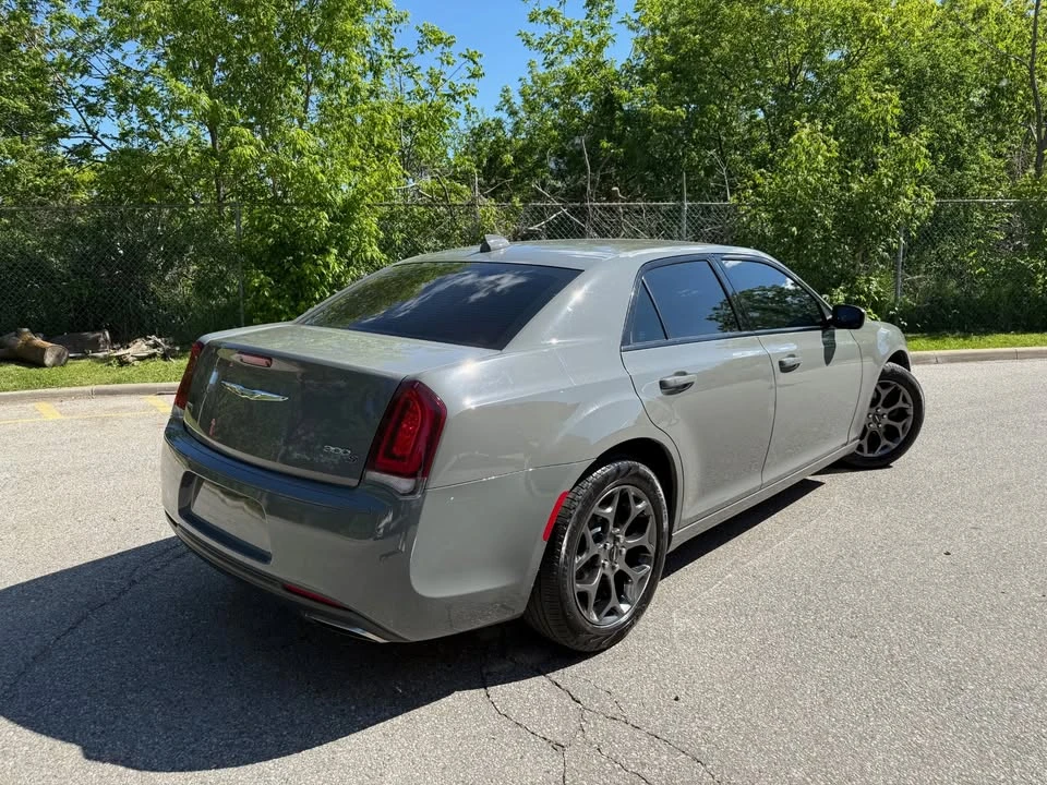 2018 Chrysler 300 (2005-2023) - Image 9 of 20