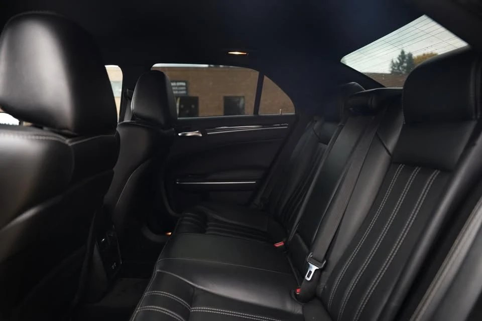 2018 Chrysler 300 (2005-2023) - Image 13 of 13