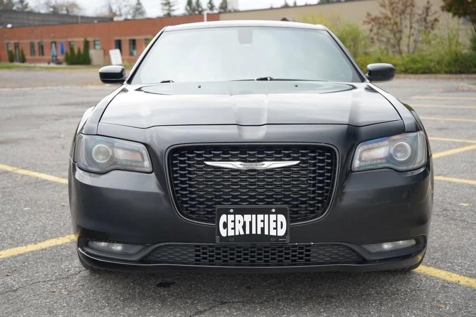 2018 Chrysler 300 (2005-2023) - Image 2 of 13