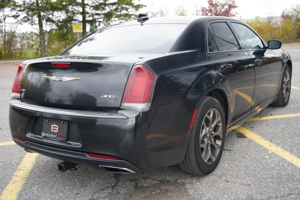 2018 Chrysler 300 (2005-2023) - Image 5 of 13