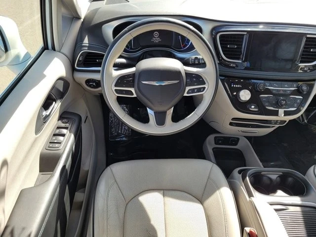 2018 Chrysler - Image 15 of 21