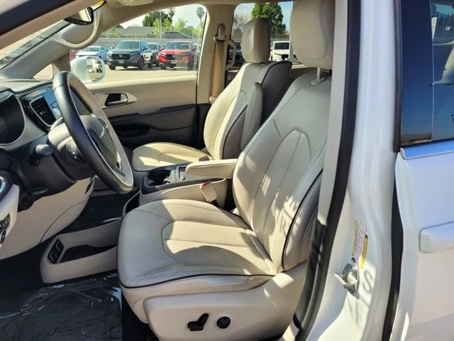 2018 Chrysler - Image 10 of 21