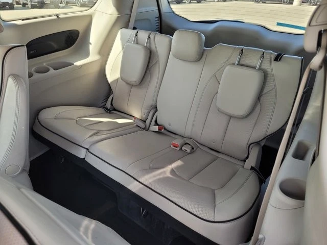 2018 Chrysler - Image 13 of 21