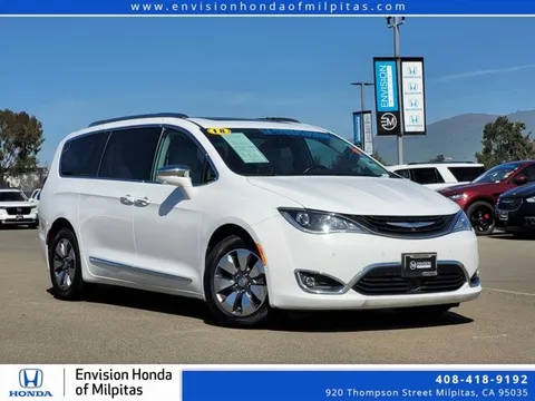 2018 Chrysler Pacifica Hybrid Limited
