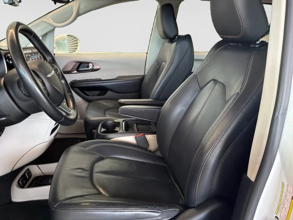 2018 Chrysler - Image 10 of 20