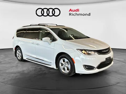 2018 Chrysler Pacifica Hybrid Touring-L