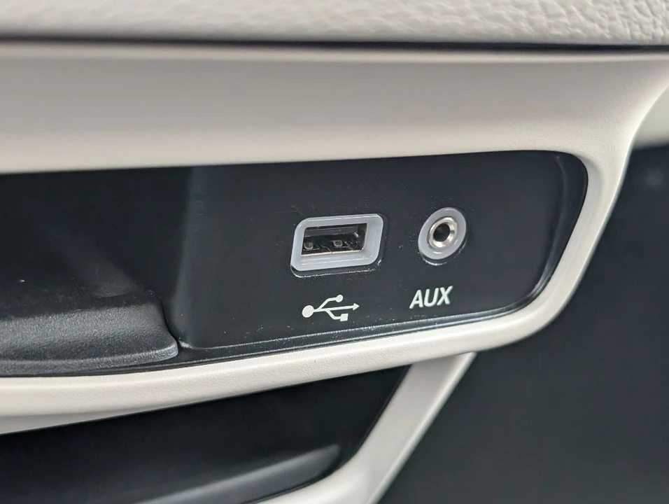 2018 Chrysler - Image 21 of 22