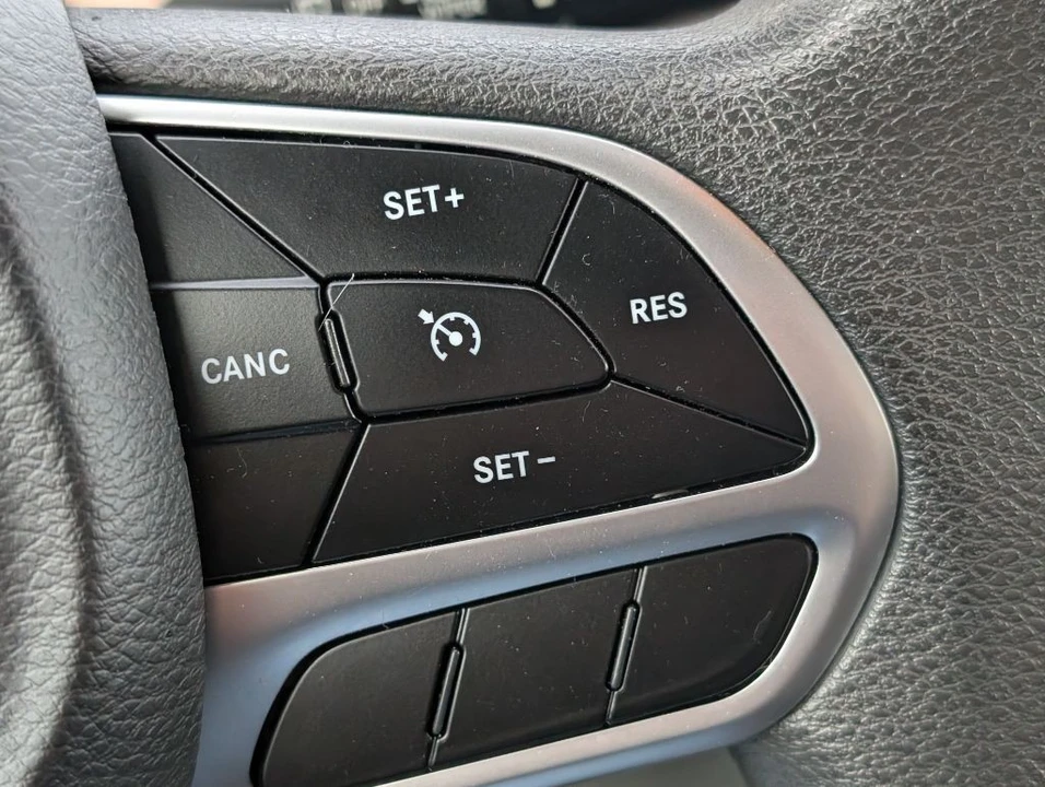 2018 Chrysler - Image 14 of 22