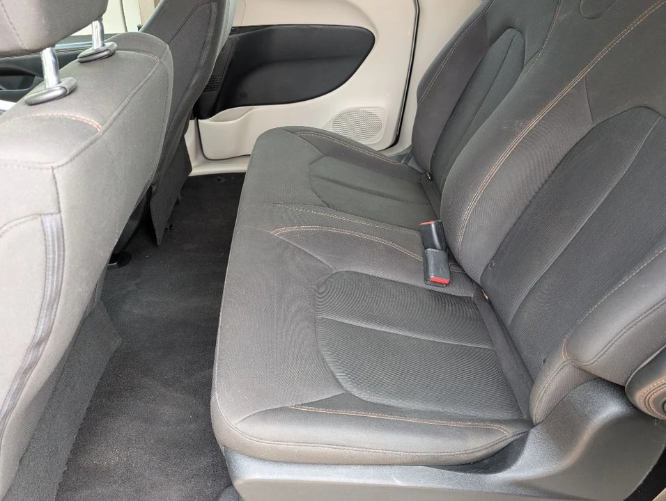 2018 Chrysler - Image 9 of 22