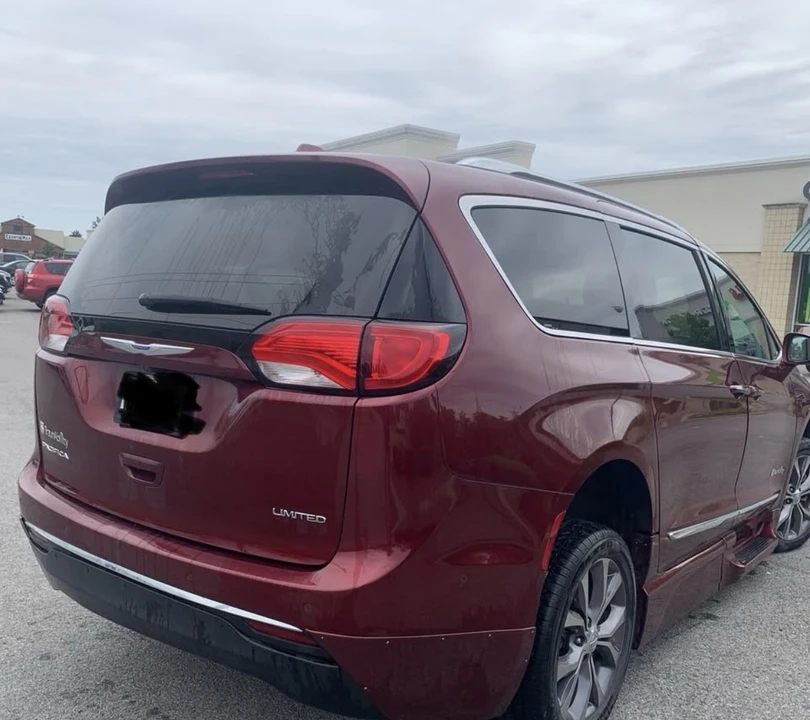 2018 Chrysler - Image 5 of 13