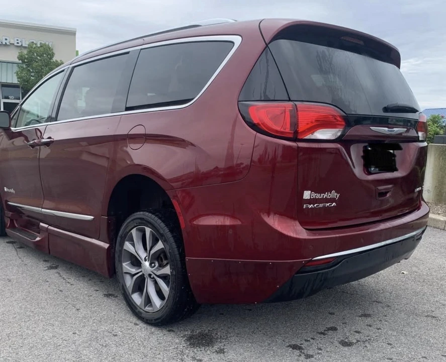 2018 Chrysler - Image 6 of 13