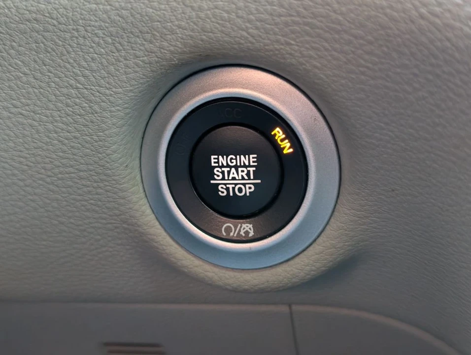 2018 Chrysler - Image 18 of 21