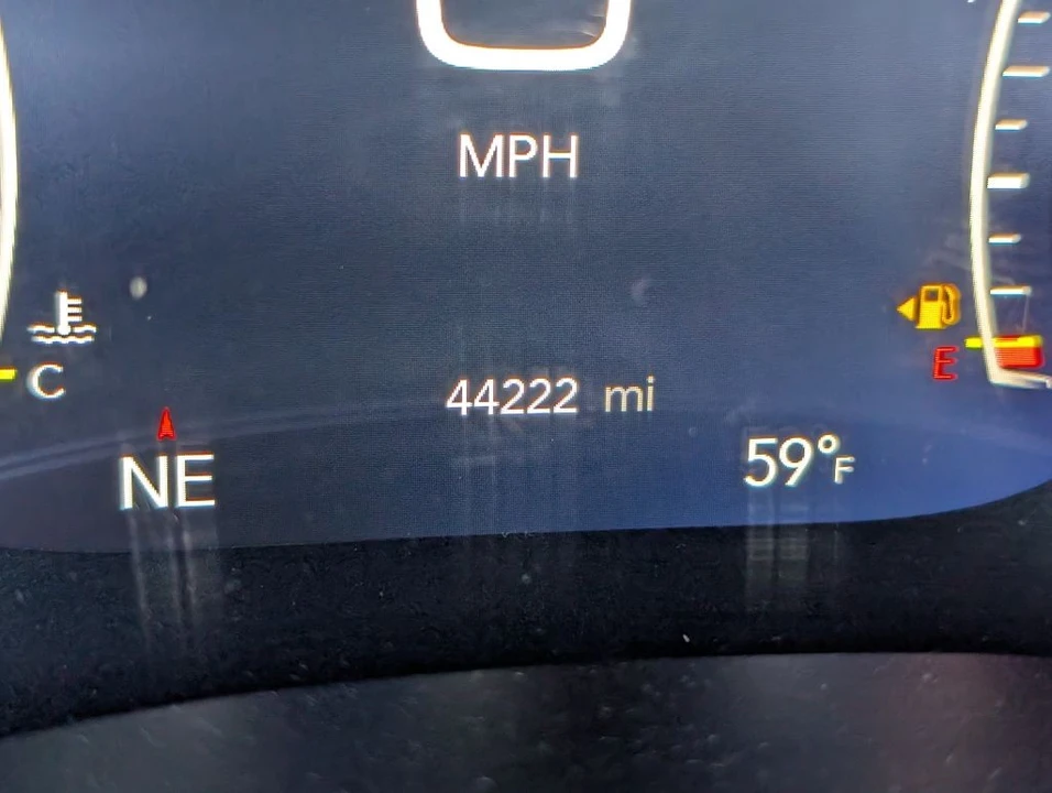 2018 Chrysler - Image 17 of 21